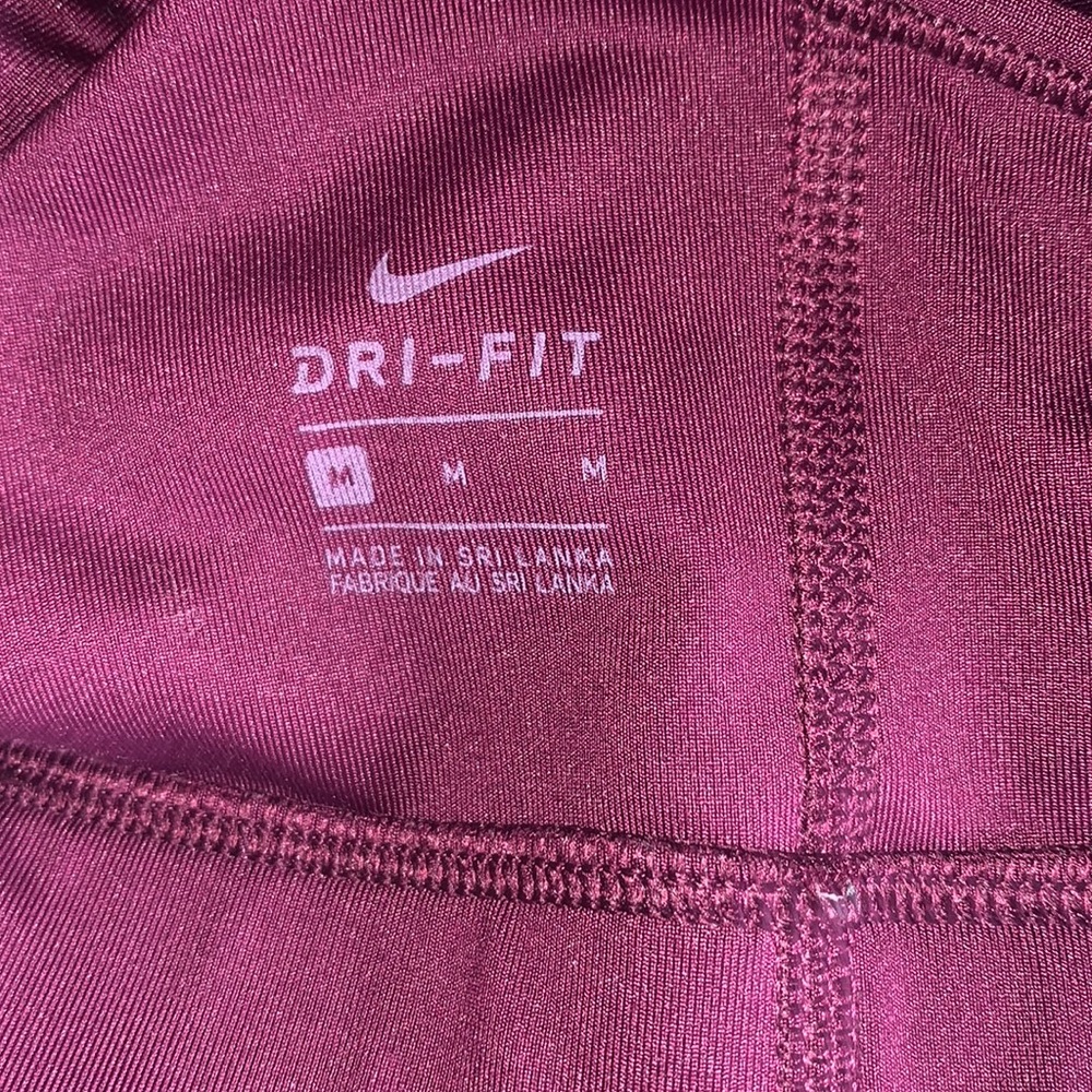 nike sports bra - Picture 5 of 5